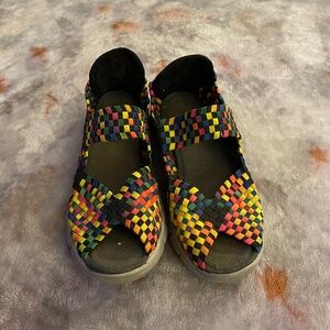 Rainbow sandals Size 7